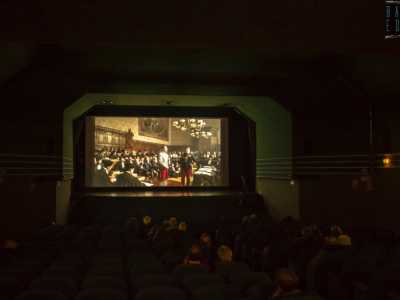 La sua storia va di pari passo con quella dell'Esedra, uno dei pochi cinema del capoluogo pugliese che ancora resiste allo strapotere dei multisala
